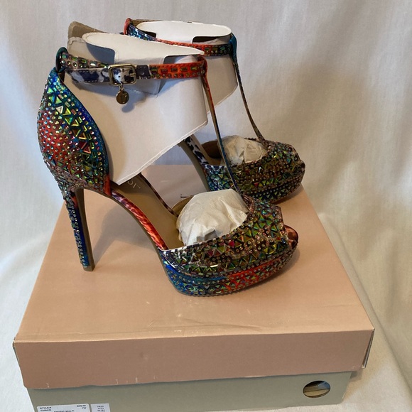 👠NWOT Thalia Sodi Size 7W T-Strap Platform Pumps - Picture 4 of 6